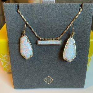 💫🌟 Kendra Scott White Kyocera Opal Set 🌟💫